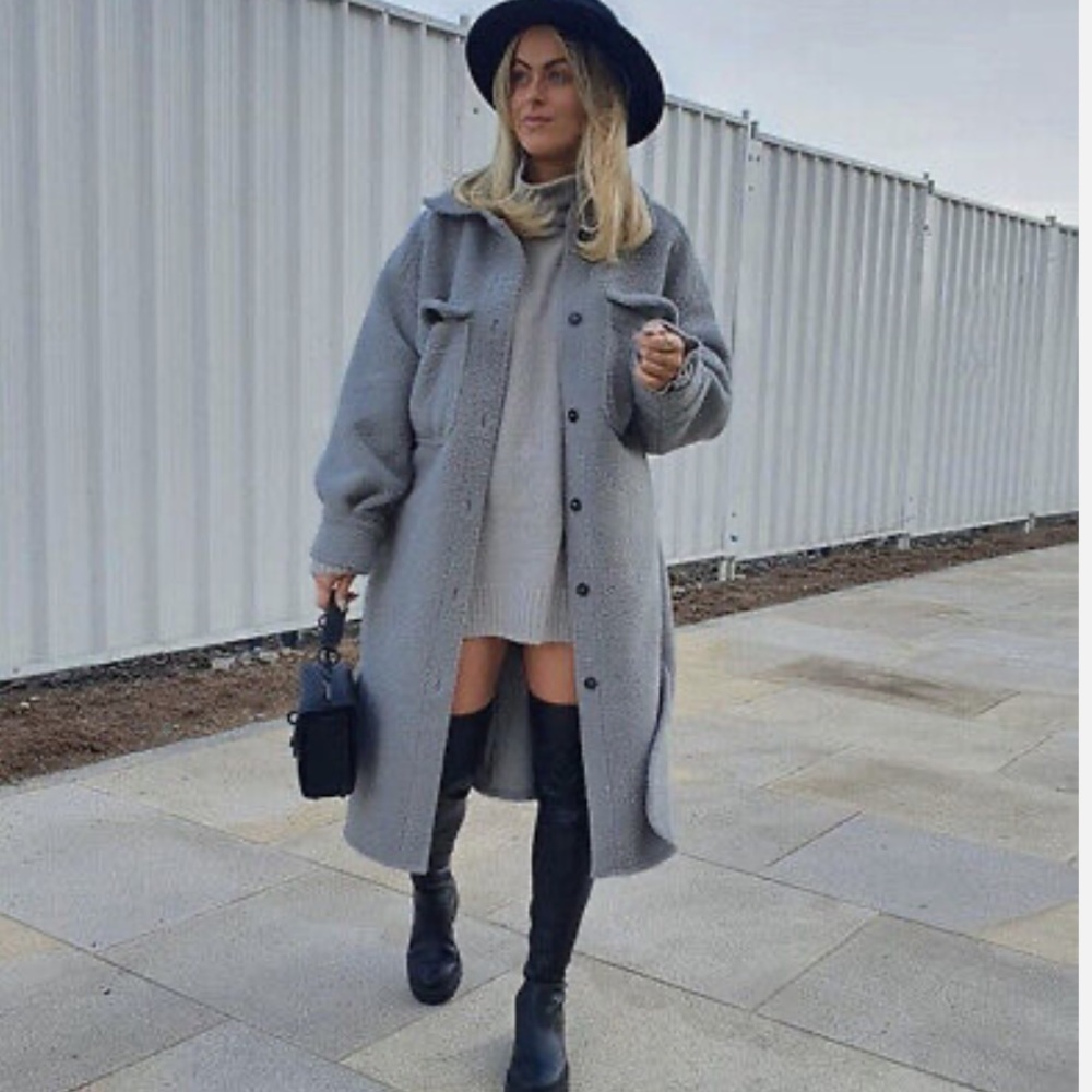 SOLD! NWOT Gray H&M Midi Shearling Shacket